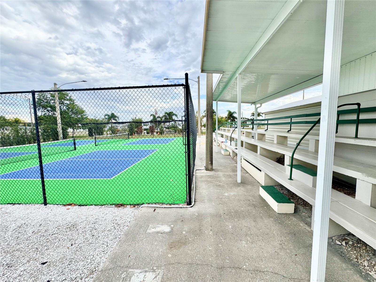 TRI-PAR ESTATES - Residential