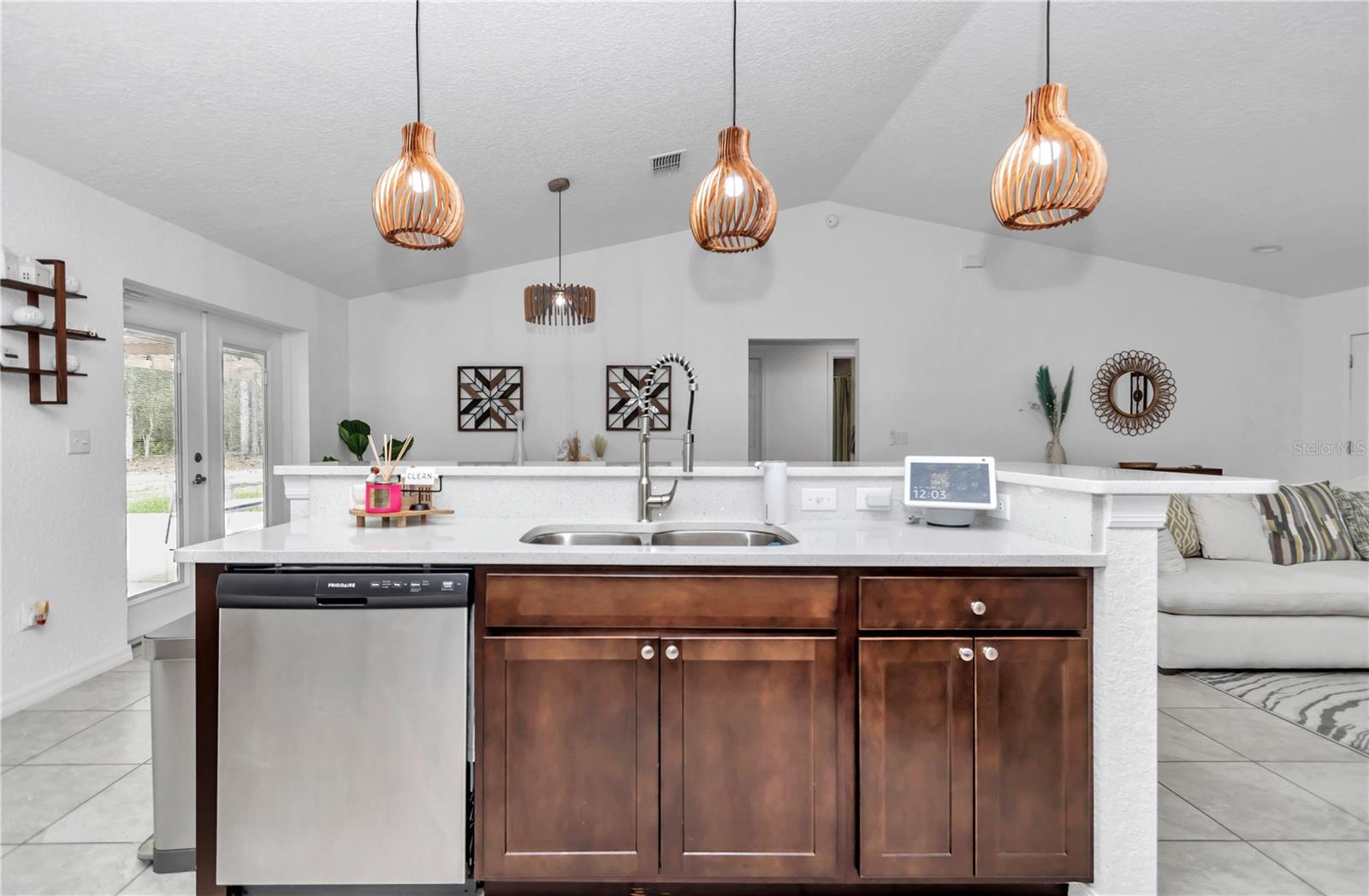 MARION OAKS UN 06 - Residential