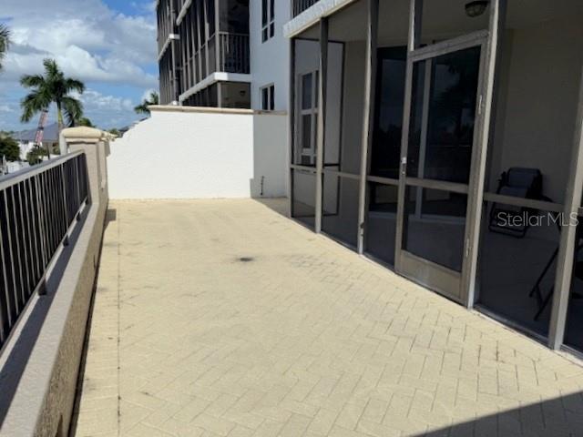 GRANDE IS TWRS 03 & 04 - Residential