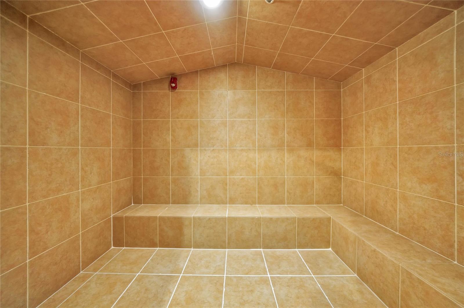 GRANDE IS TWRS 03 & 04 - Residential