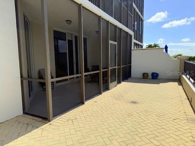 GRANDE IS TWRS 03 & 04 - Residential