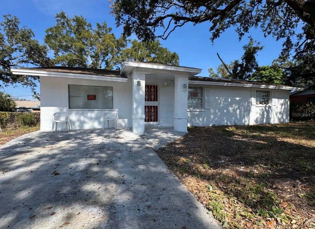 Photo of 2620 E 33rd Avenue, Tampa, FL 33610 (MLS # TB8516336)