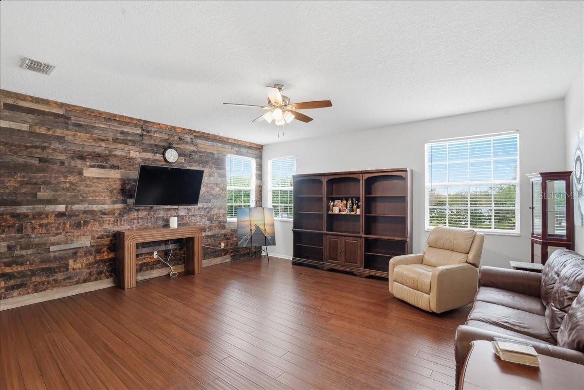 PALM COVE PH 2 - Residential