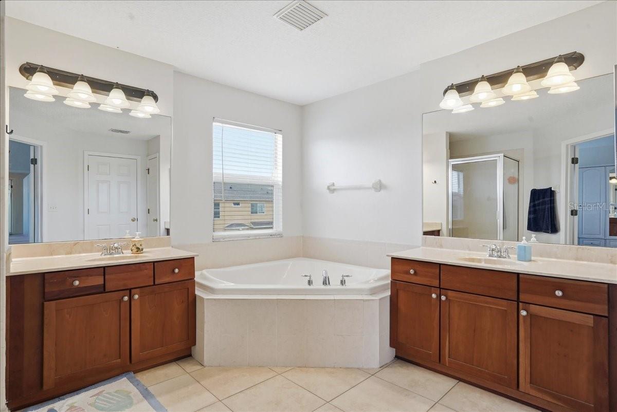 PALM COVE PH 2 - Residential