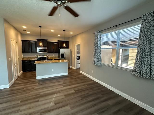 SIGNATURE LAKES PH 02 A B H I J - Residential Lease