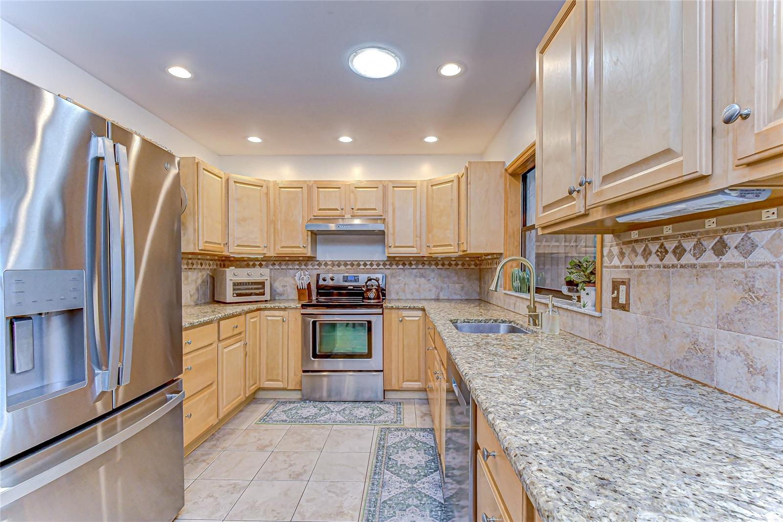 HICKORY RIDGE - Residential