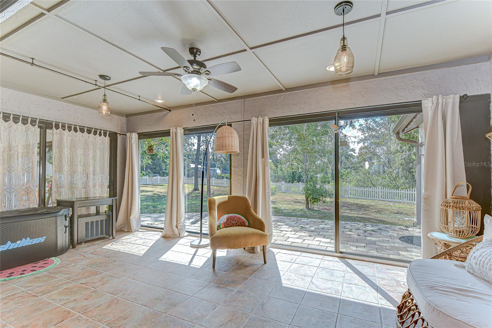 HICKORY RIDGE - Residential