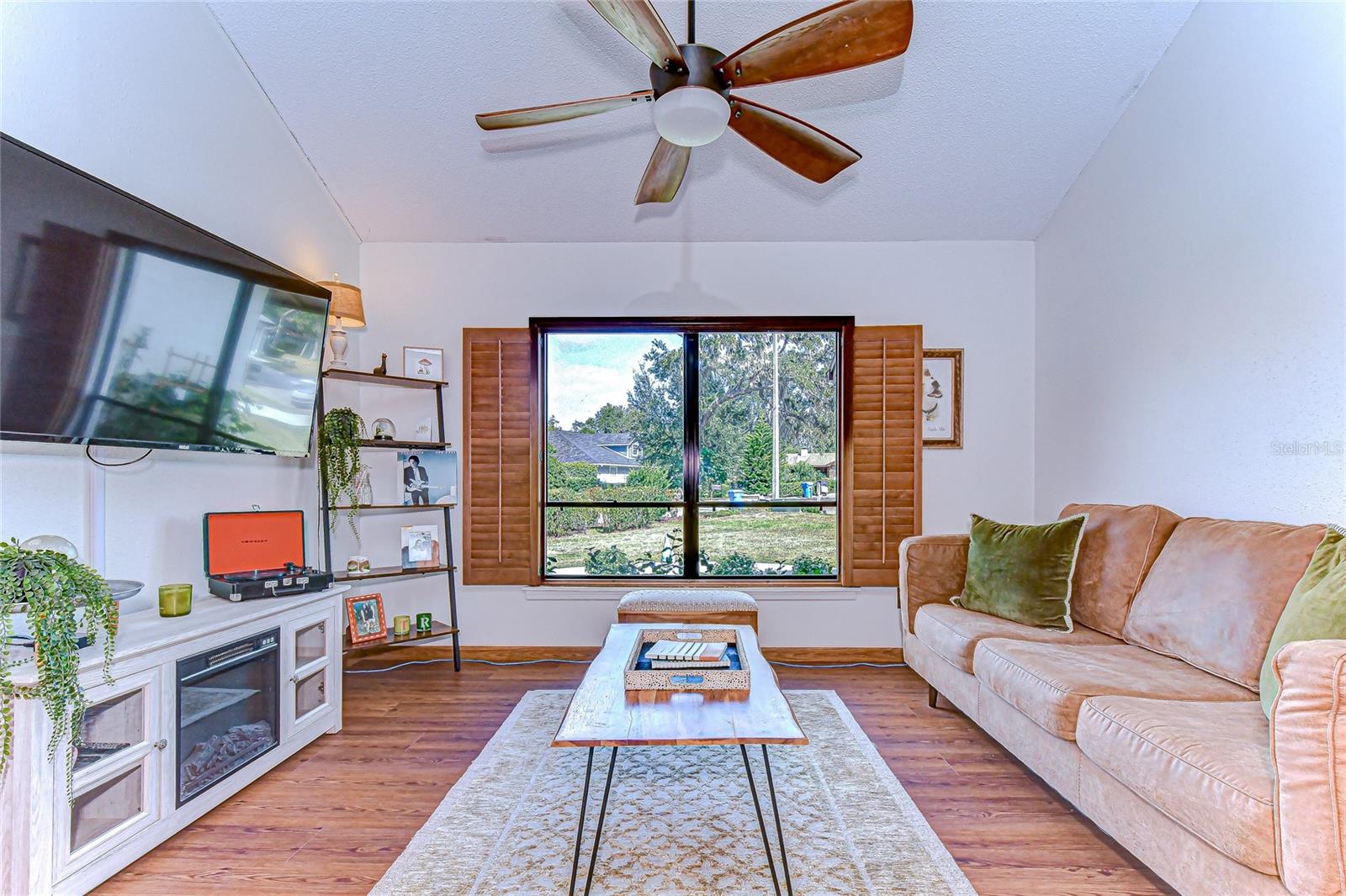 HICKORY RIDGE - Residential