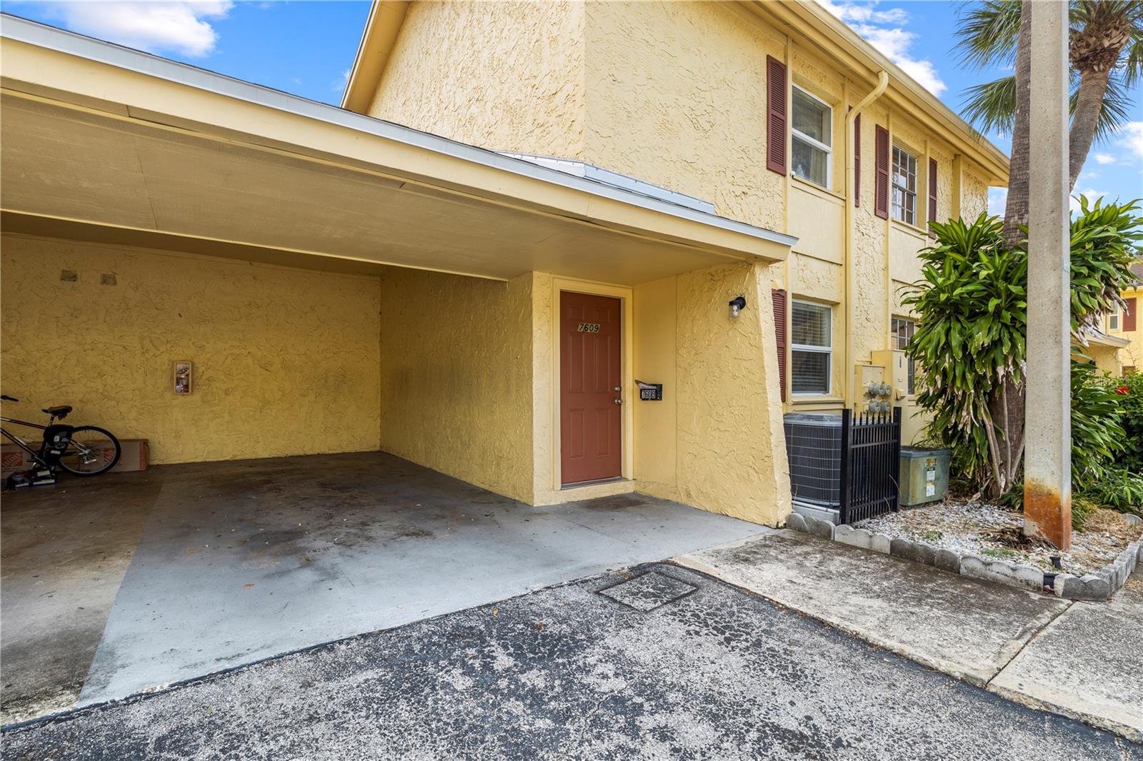 7609 LA MESITA COURT