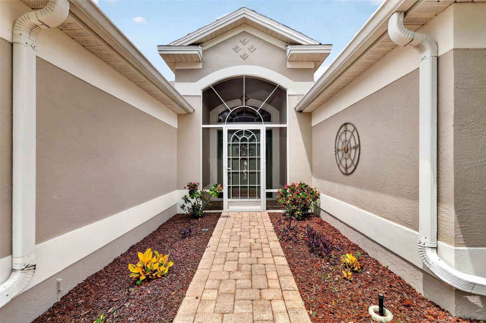 1218 CAMERO DRIVE
