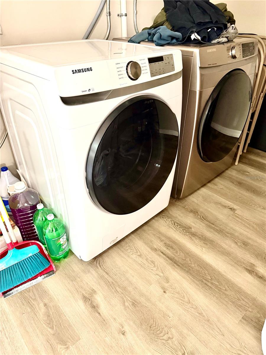 MELROSE MANOR UN 3 - Residential