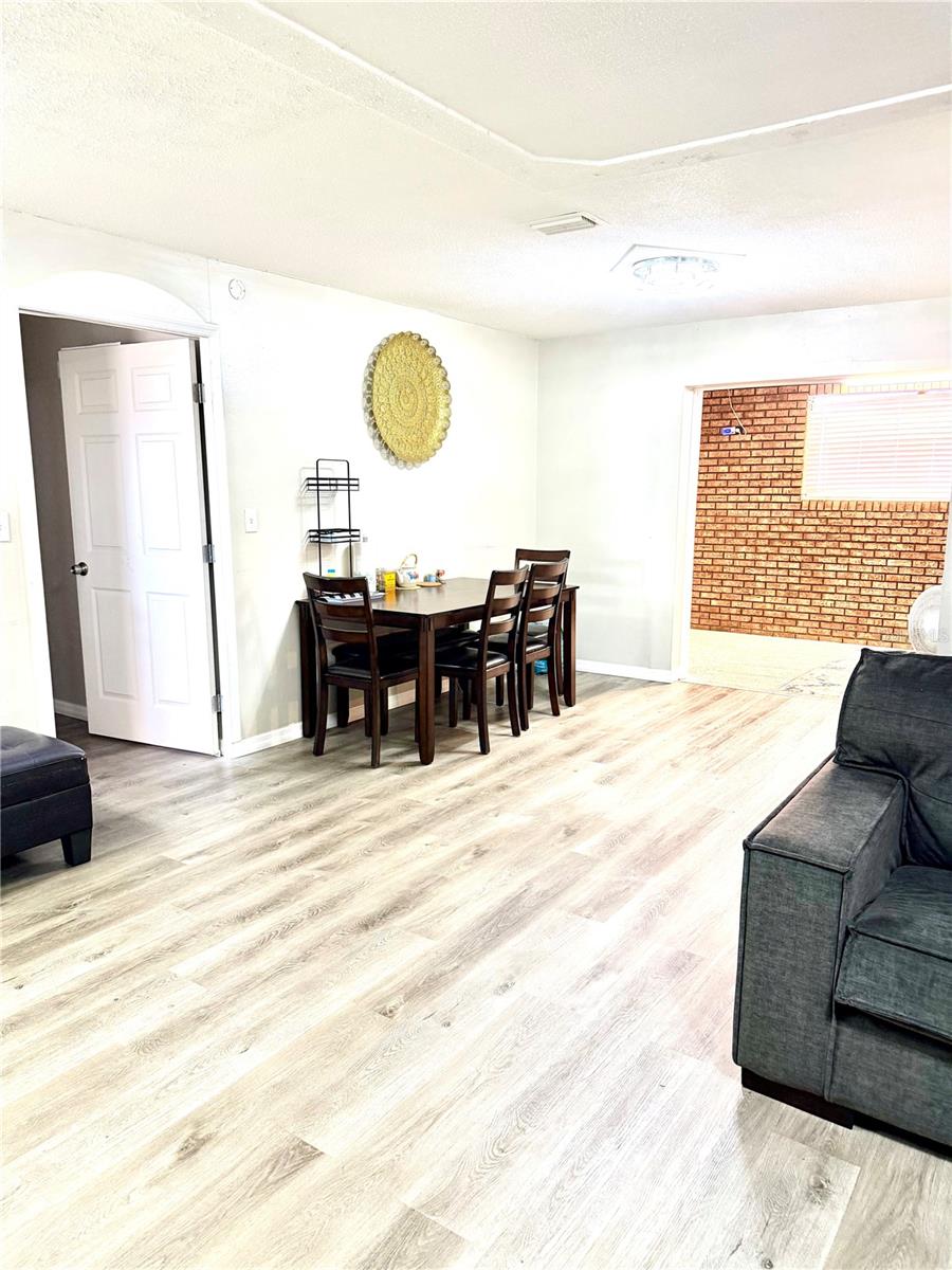 MELROSE MANOR UN 3 - Residential