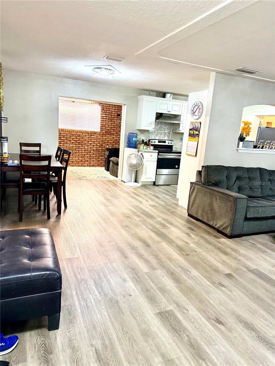 MELROSE MANOR UN 3 - Residential