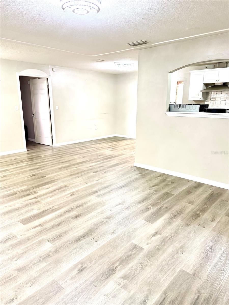 MELROSE MANOR UN 3 - Residential