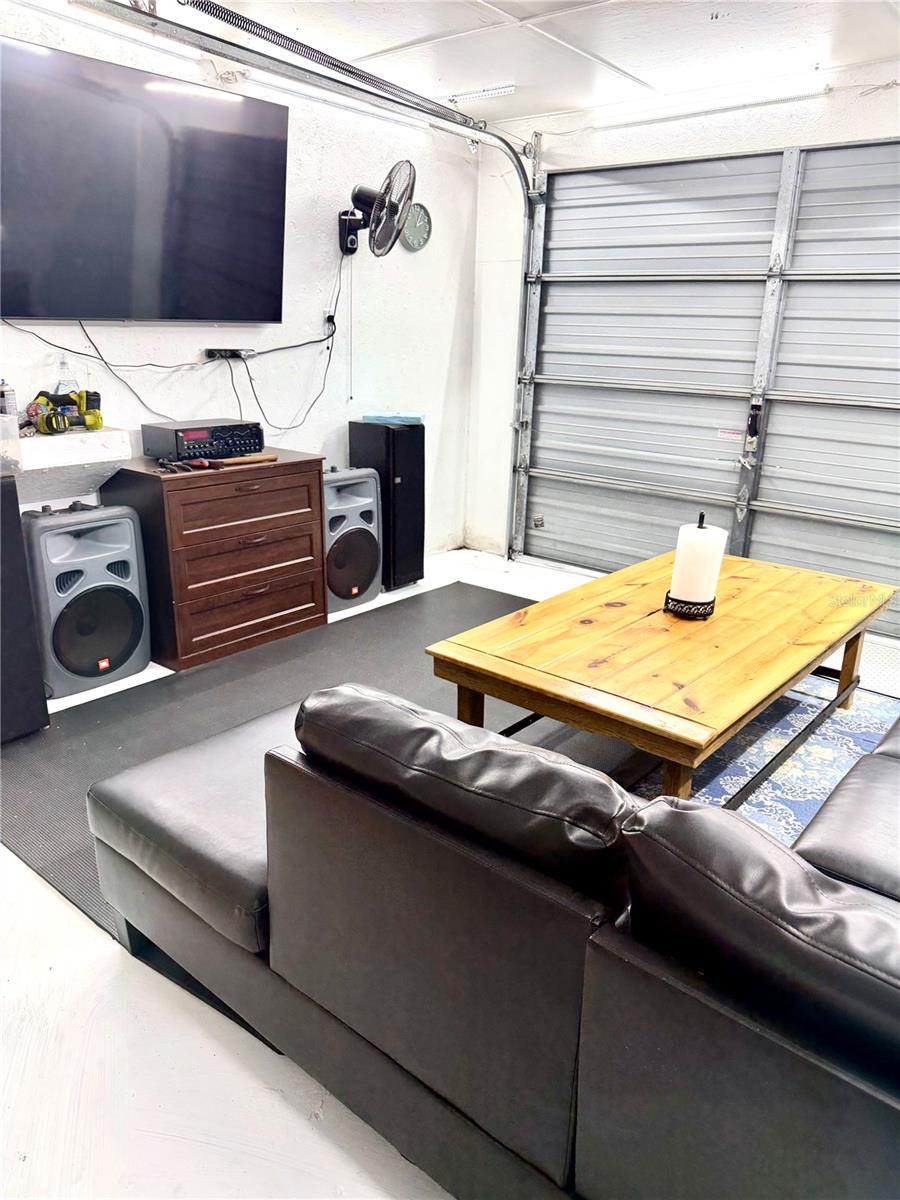 MELROSE MANOR UN 3 - Residential