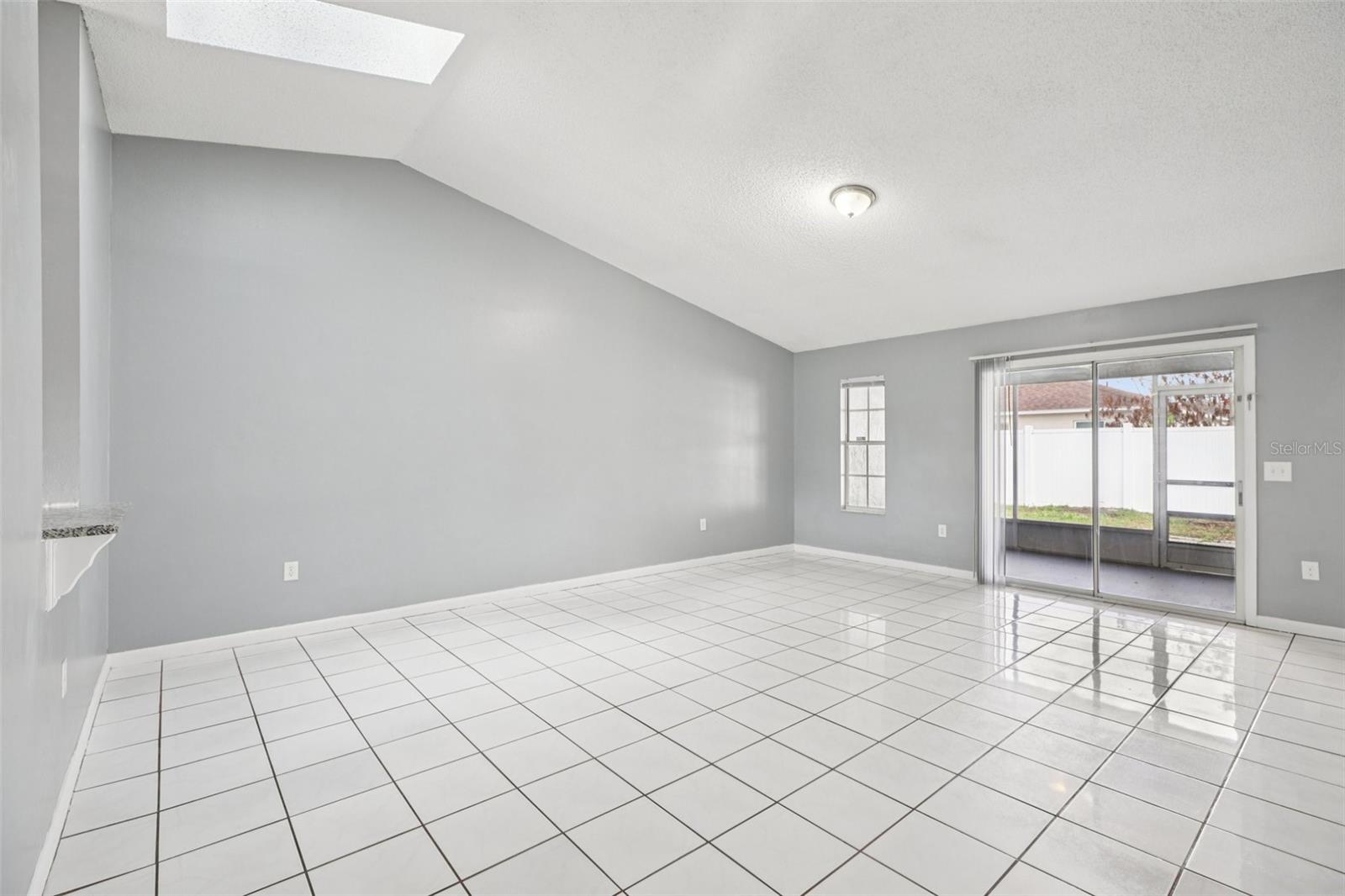 POINCIANA NBRHD 05 NORTH VILLAGE 03 - Residential Income