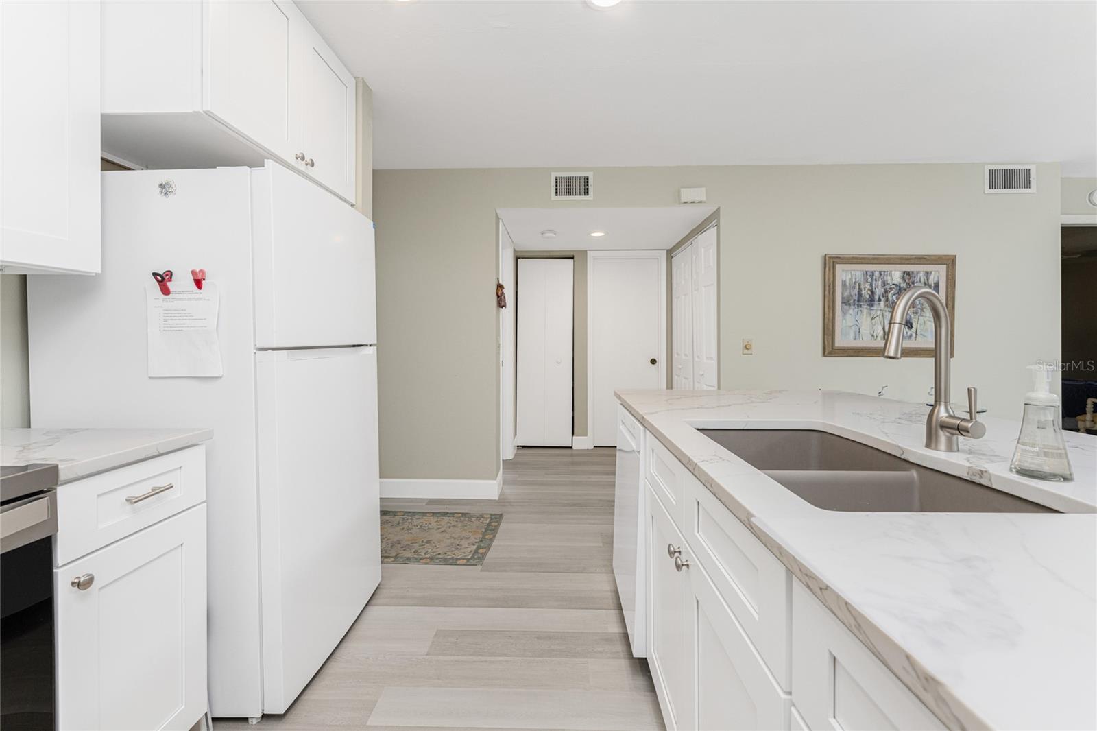 GOLDEN TEE PH 01 BLDG 14 - Residential