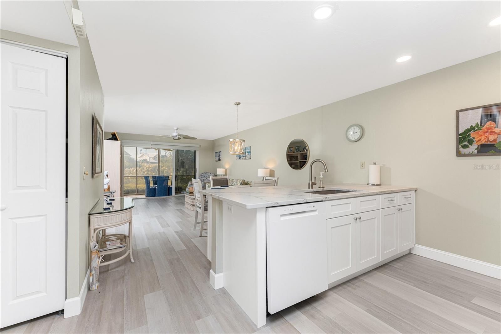 GOLDEN TEE PH 01 BLDG 14 - Residential