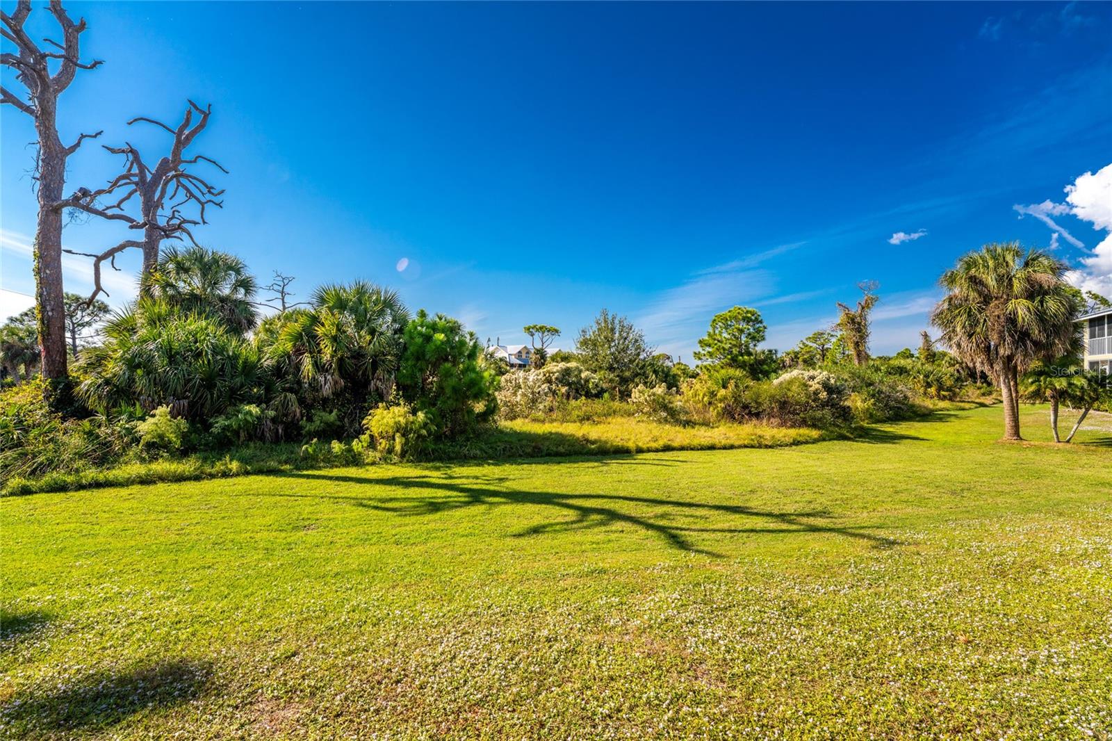 GOLDEN TEE PH 01 BLDG 14 - Residential