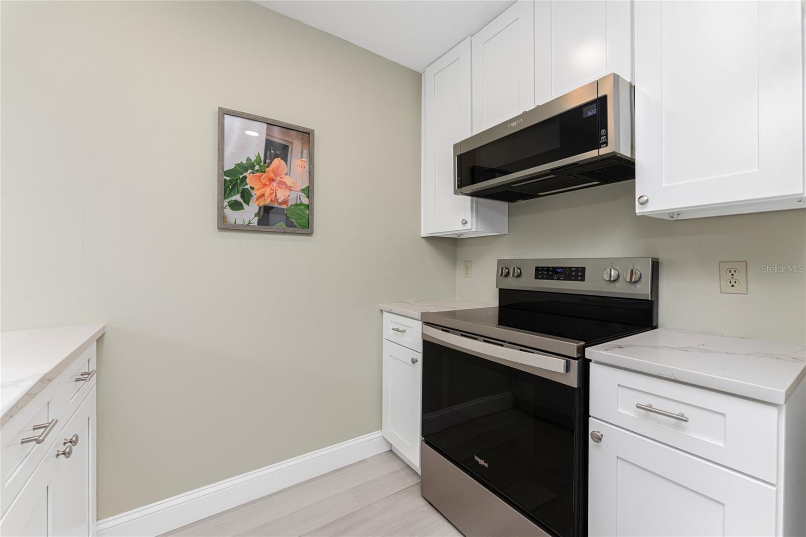 GOLDEN TEE PH 01 BLDG 14 - Residential