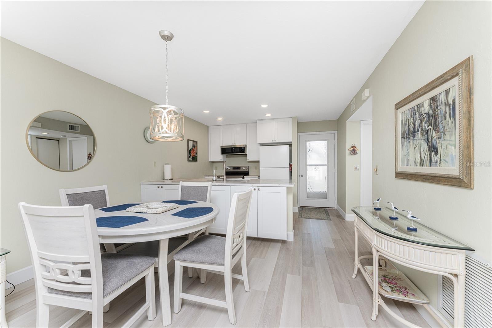 GOLDEN TEE PH 01 BLDG 14 - Residential