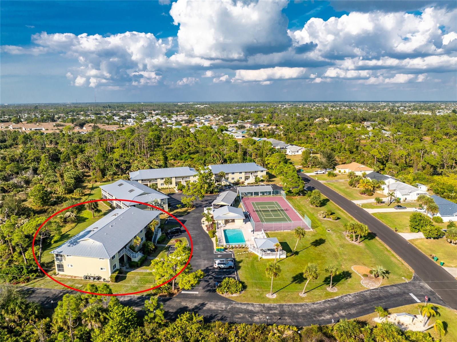 GOLDEN TEE PH 01 BLDG 14 - Residential