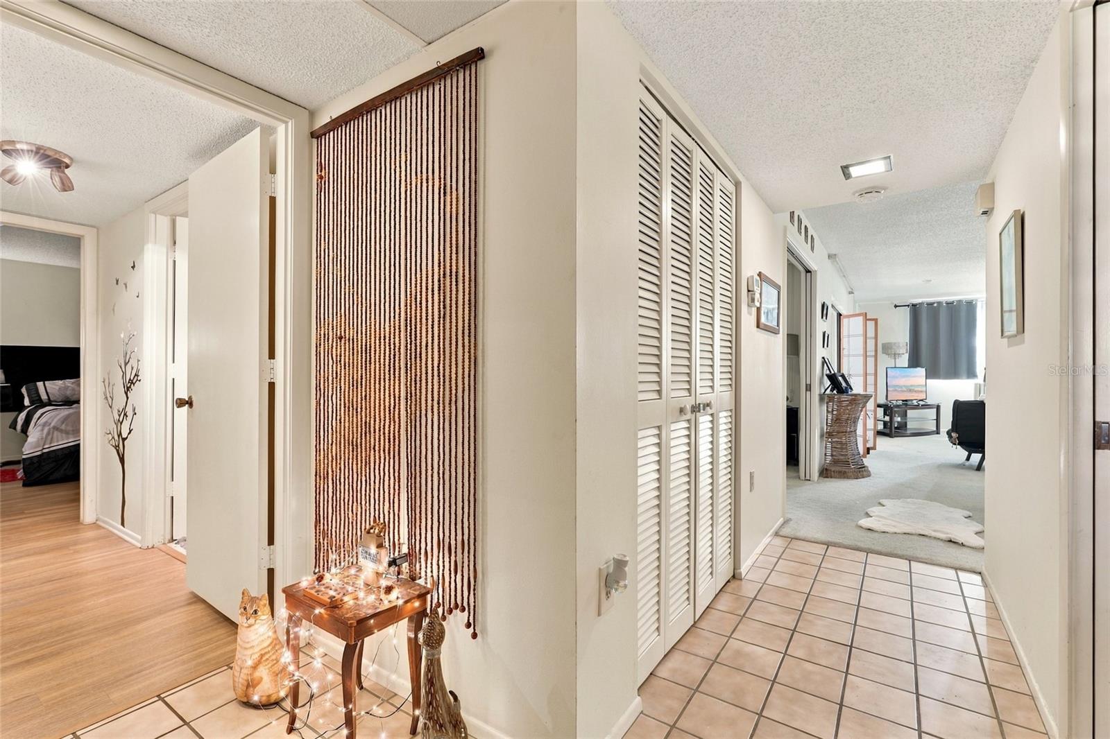 820 OAK DRIVE 820, BRADENTON, FL, 34210 4 820 OAK DRIVE 820