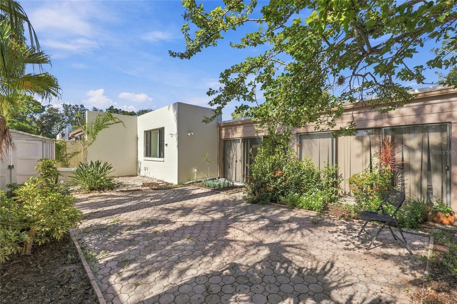 820 OAK DRIVE 820, BRADENTON, FL, 34210 3 820 OAK DRIVE 820