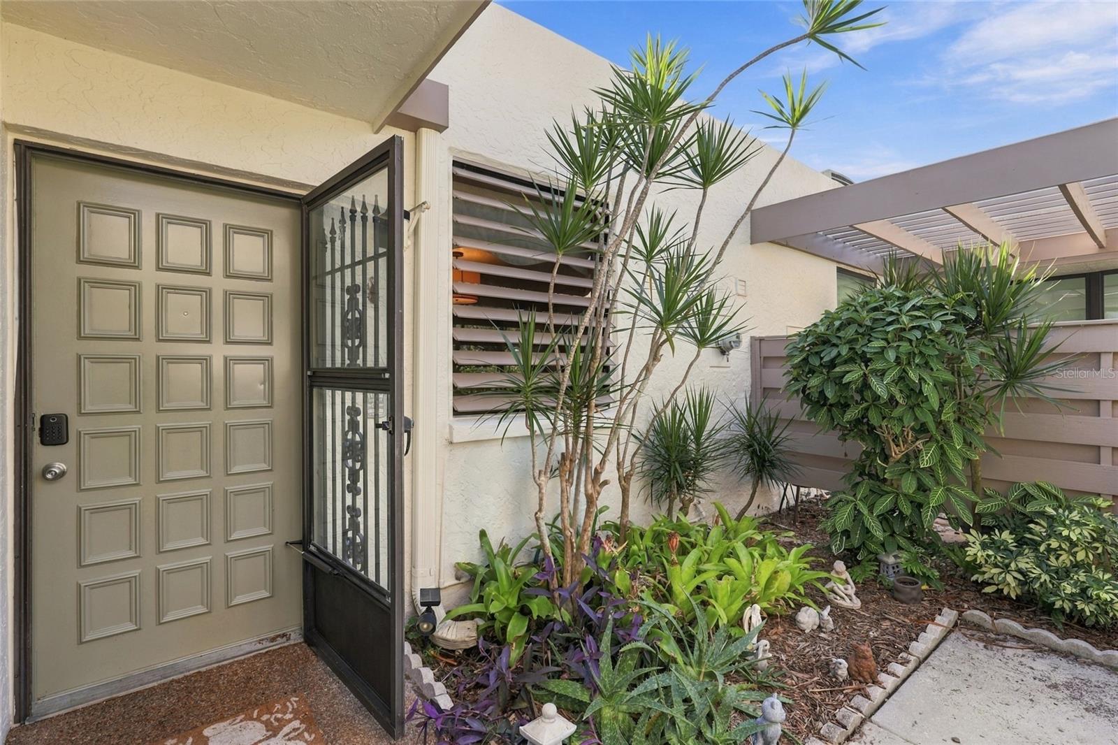 820 OAK DRIVE 820, BRADENTON, FL, 34210 1 820 OAK DRIVE 820