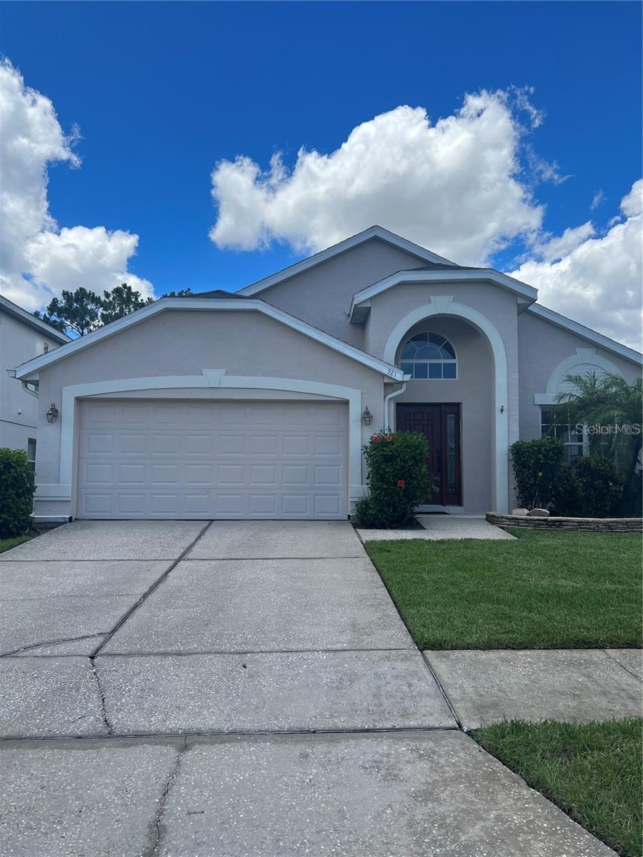 Photo of 321 Troon Circle, Davenport, FL 33897 (MLS # S5159174)