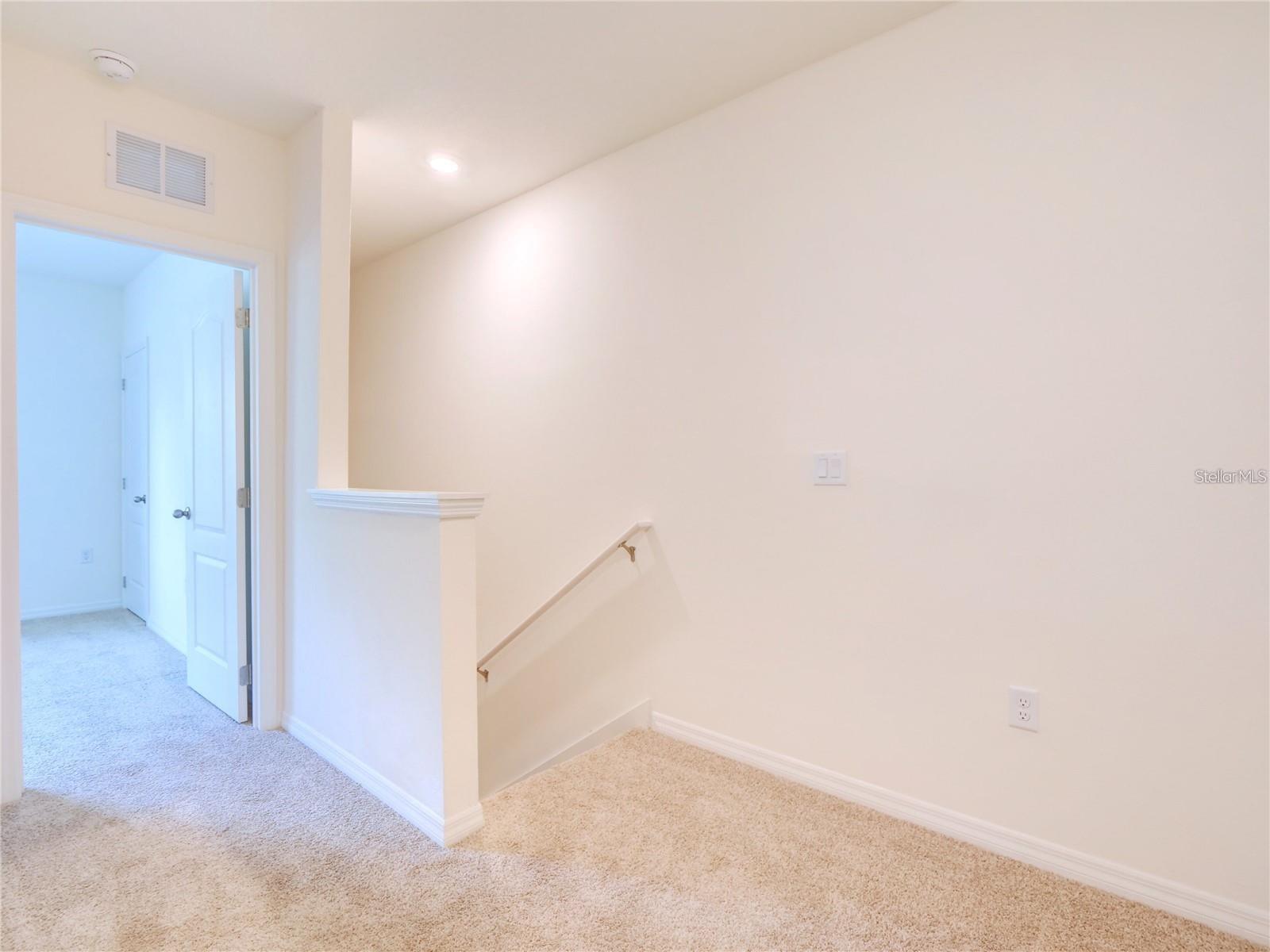 ATRIA/RIDGEWOOD LAKES - Residential