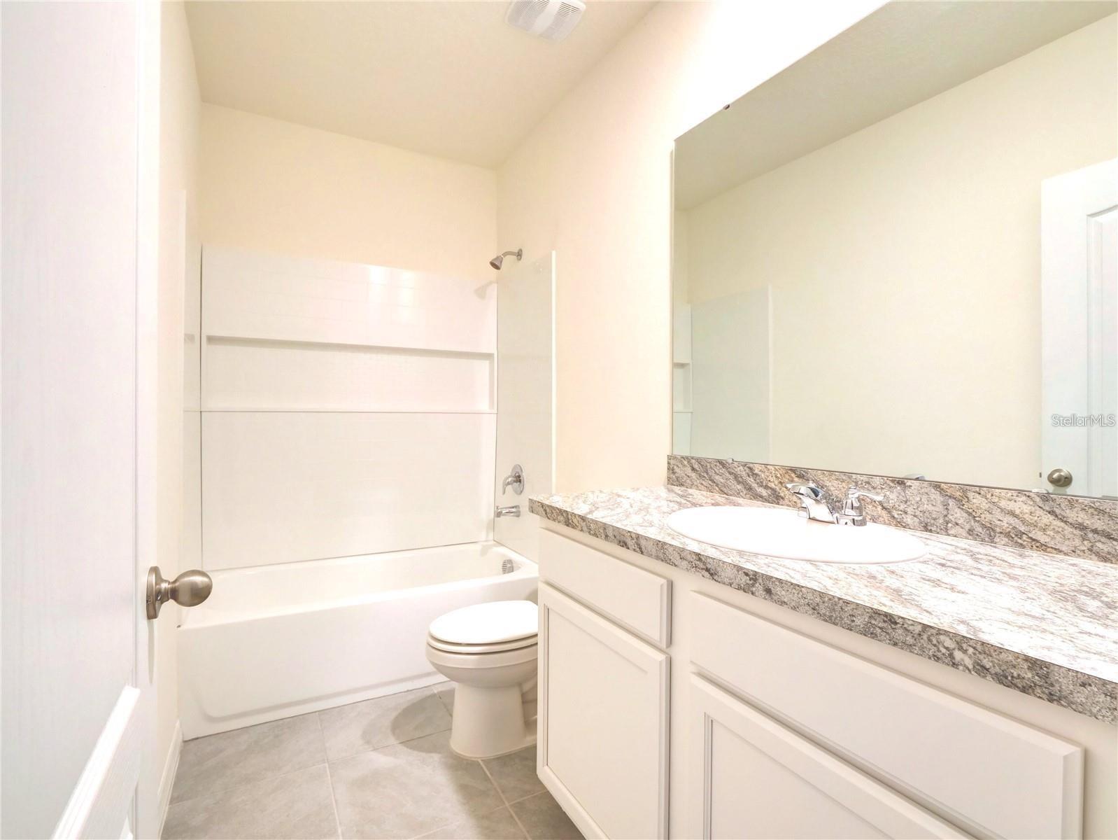 ATRIA/RIDGEWOOD LAKES - Residential