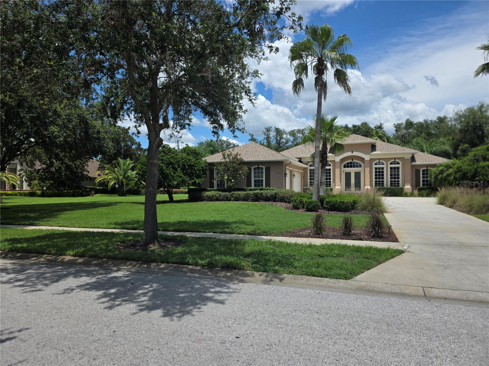 SANCTUARY ON LIVINGSTON - Residential