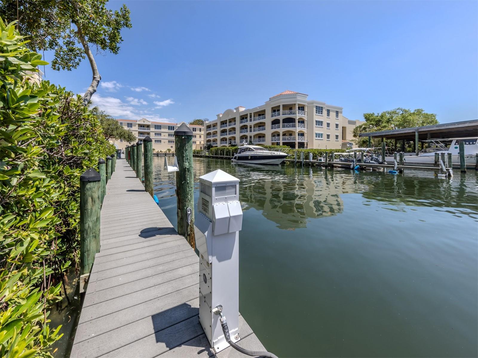 VILLAS AT BELLAGIO HARBOR VILLAGE - Residential
