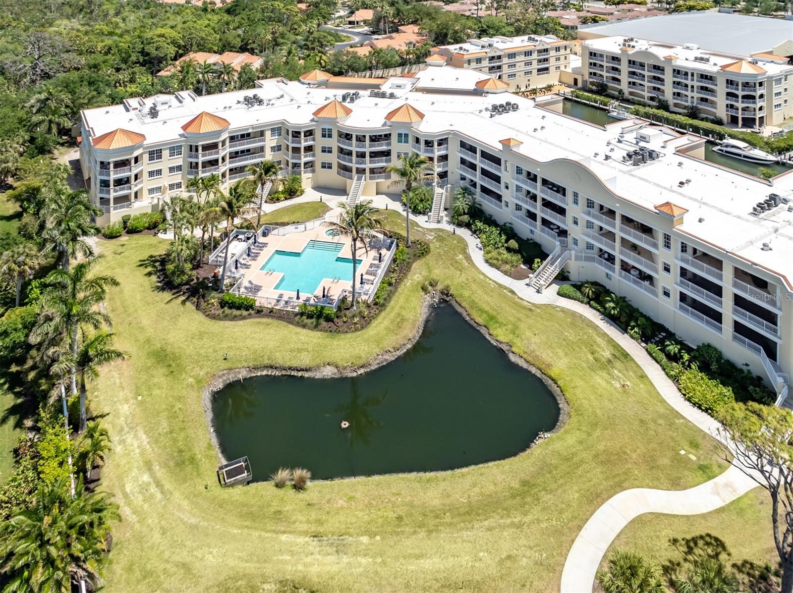 VILLAS AT BELLAGIO HARBOR VILLAGE - Residential