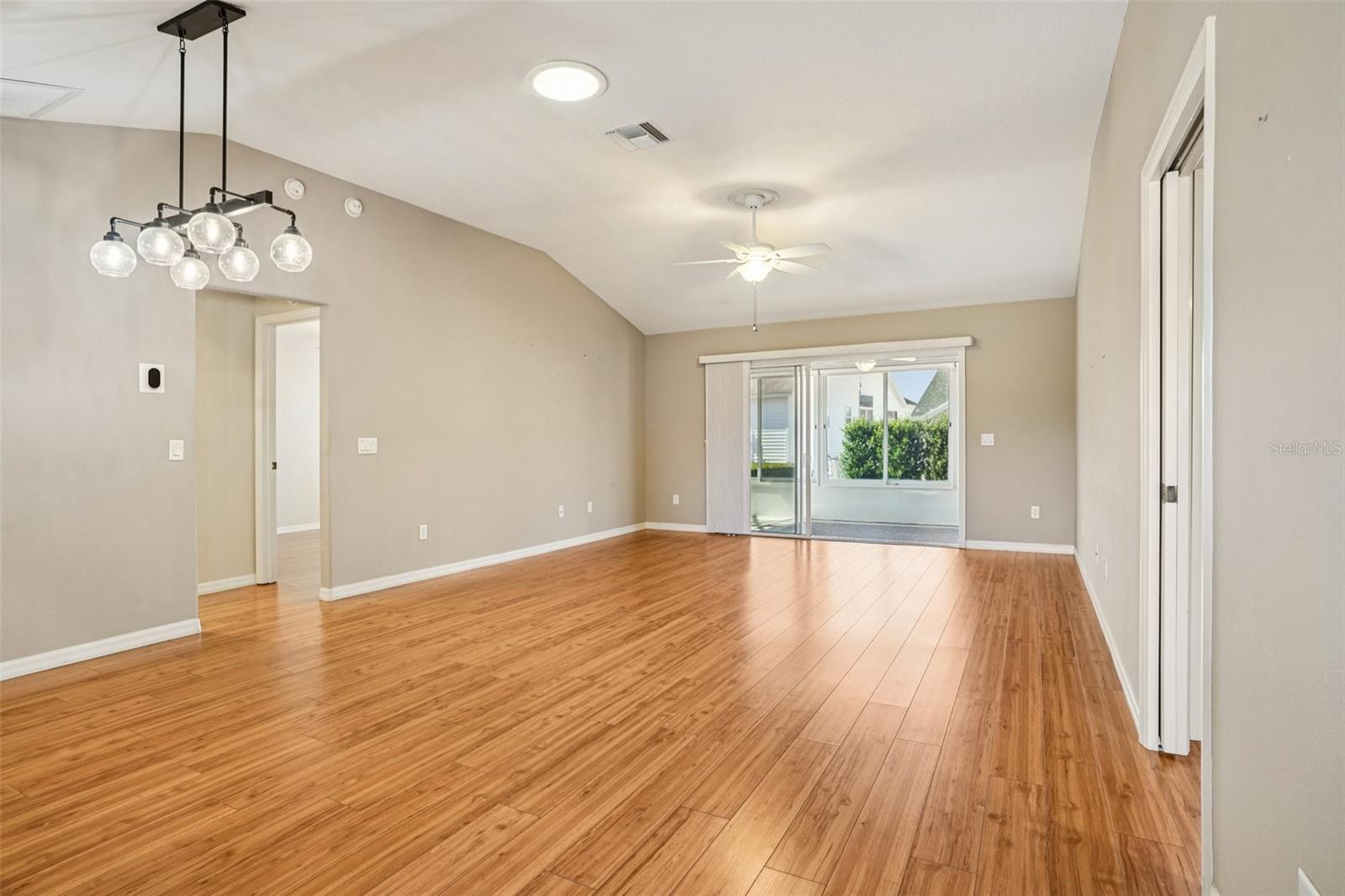 VILLAGES/SUMTER UN #115 - Residential