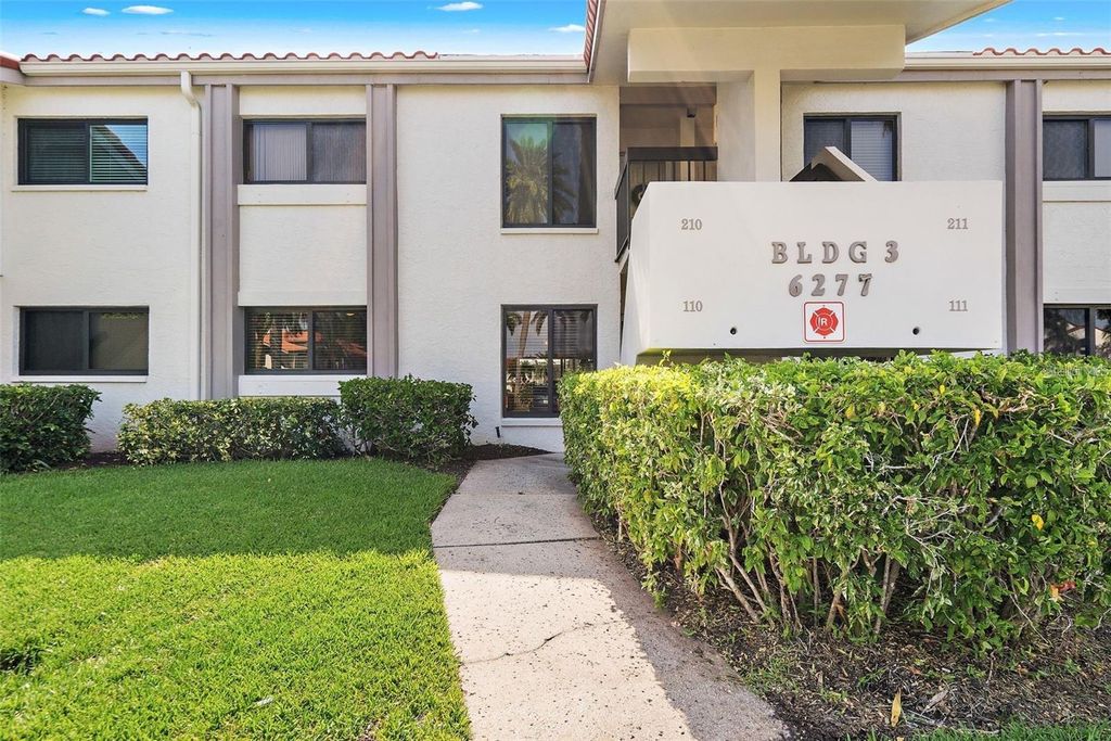 Photo of 6277 Bahia Del Mar Boulevard #110, St Petersburg, FL 33715 (MLS # TB8486363)