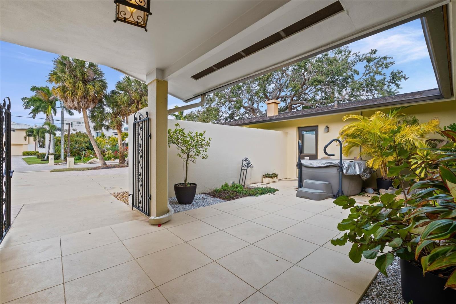 NORTH ISLES - Residential Lease