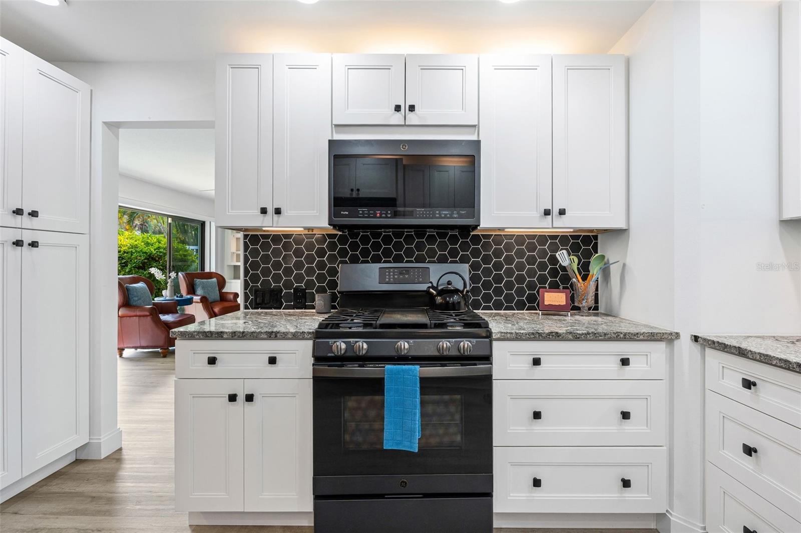 NORTH ISLES - Residential Lease