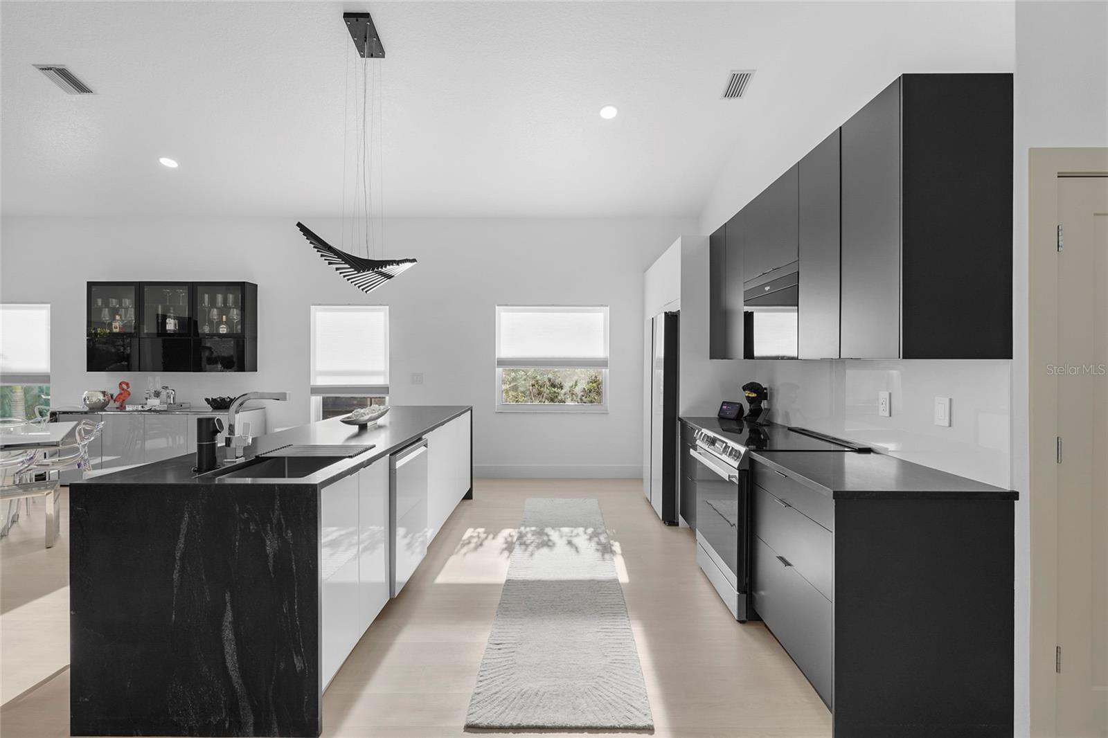 LONGPOND AT MOTE RANCH III - Residential