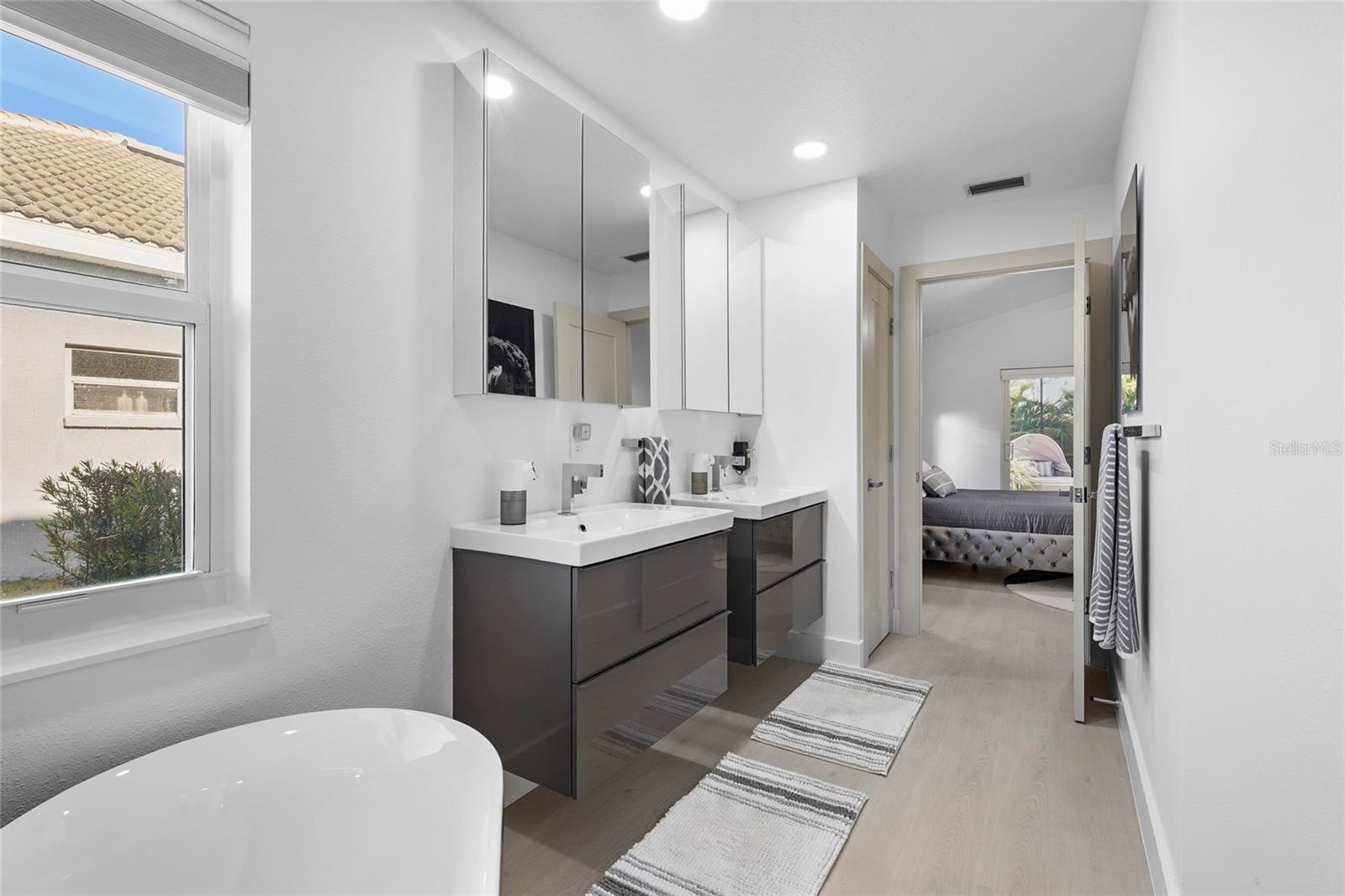 LONGPOND AT MOTE RANCH III - Residential