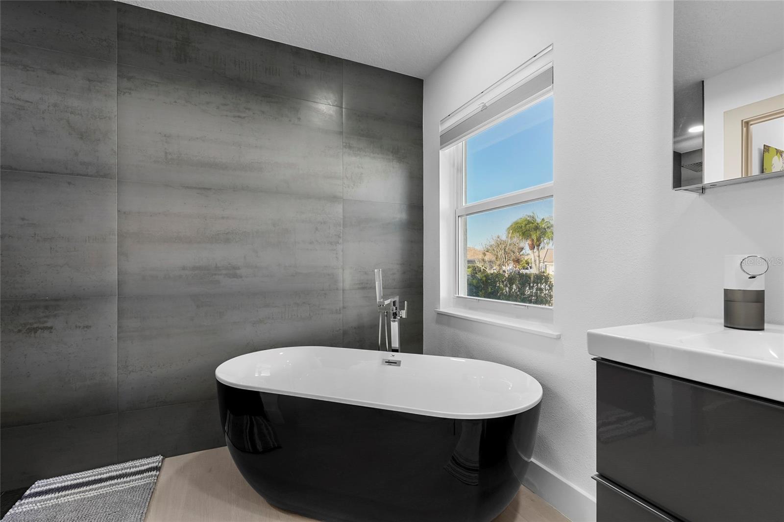 LONGPOND AT MOTE RANCH III - Residential