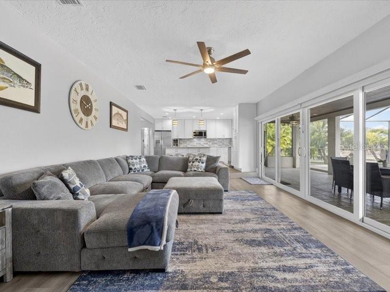 APOLLO BEACH UNIT TWO - Residential