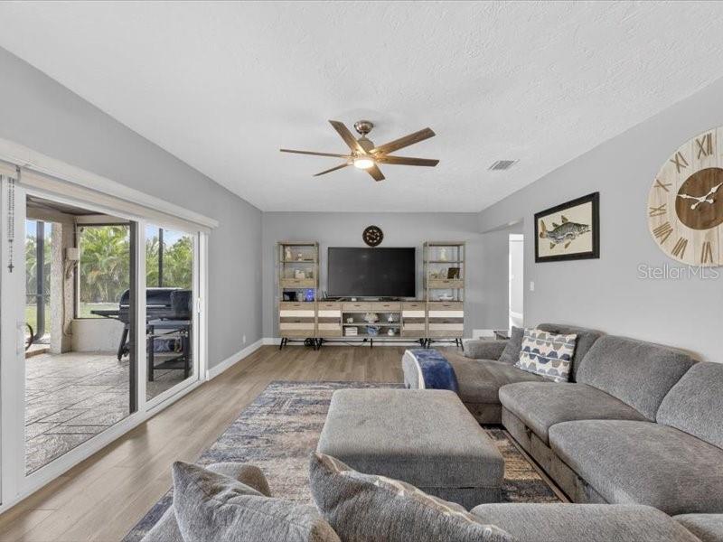 APOLLO BEACH UNIT TWO - Residential