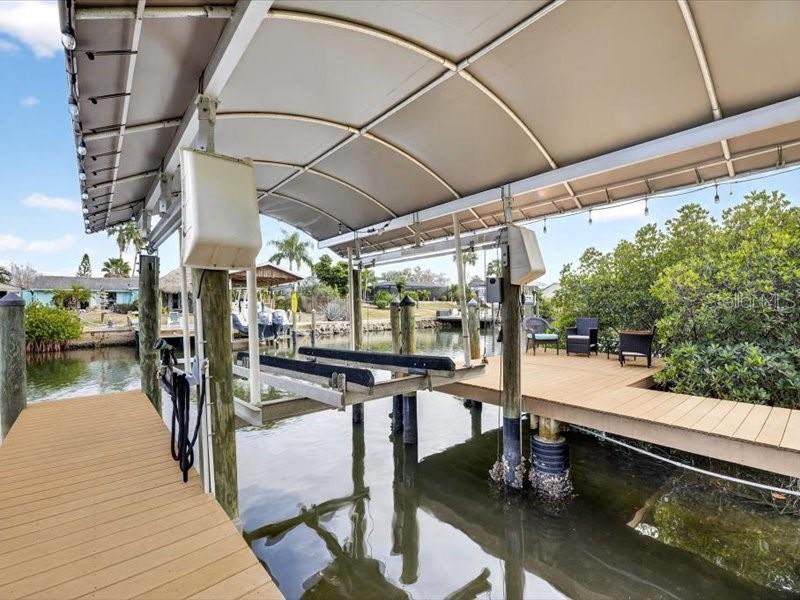 APOLLO BEACH UNIT TWO - Residential