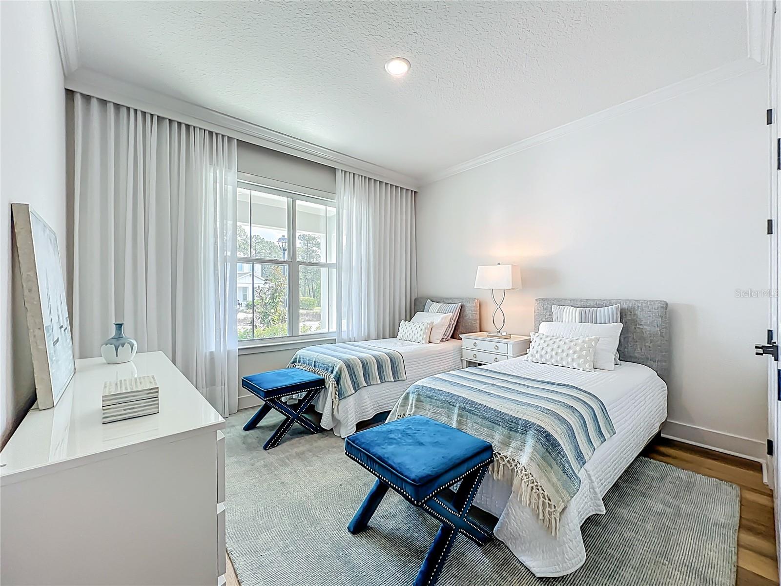 SUMMERLAKE RESERVE - Residential