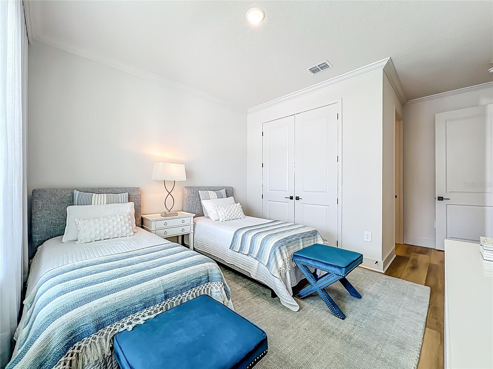 SUMMERLAKE RESERVE - Residential