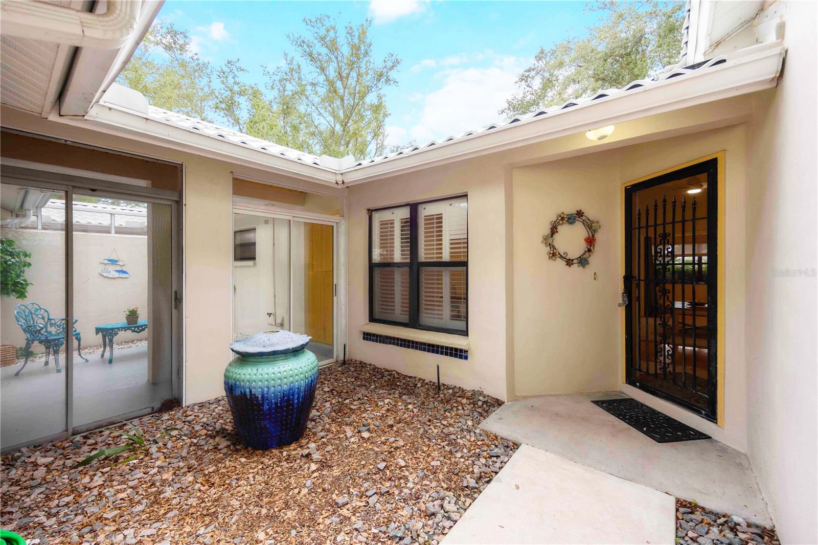 231 SOUTHAMPTON LANE 277