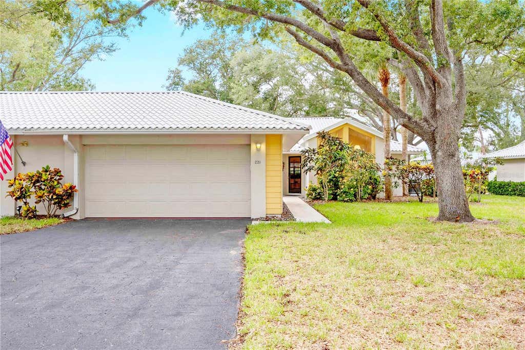 Photo of 231 Southampton Lane #277, Venice, FL 34293 (MLS # A4698122)