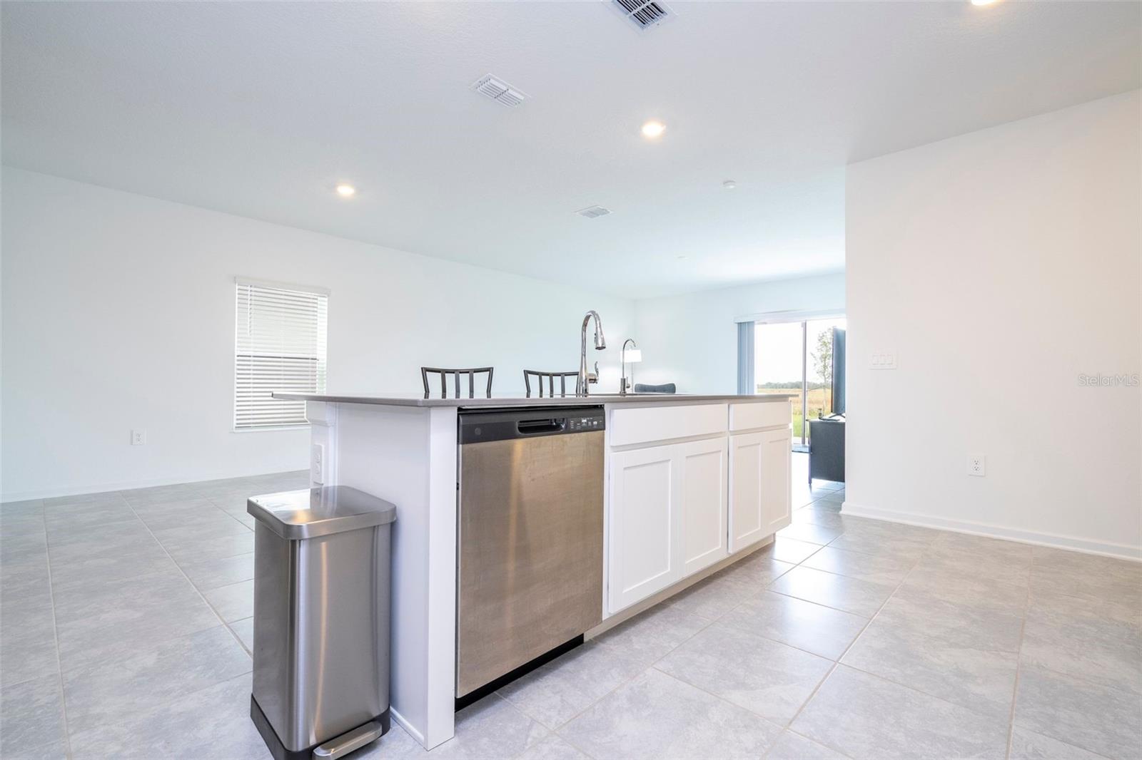 ASTONIA NORTH 2 - Residential